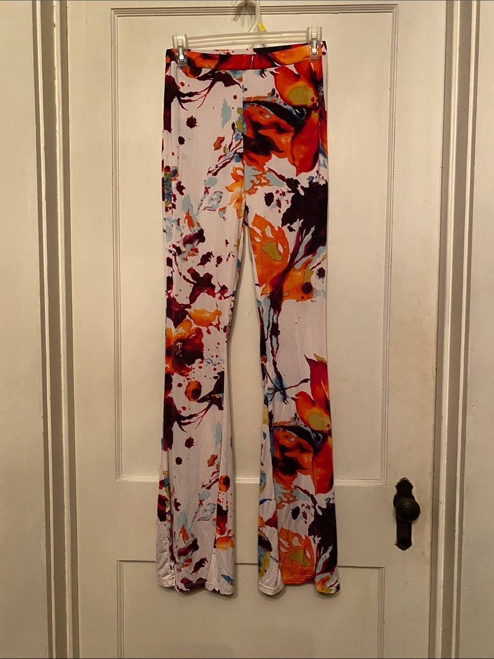 Fashion Nova pants in good condition size M